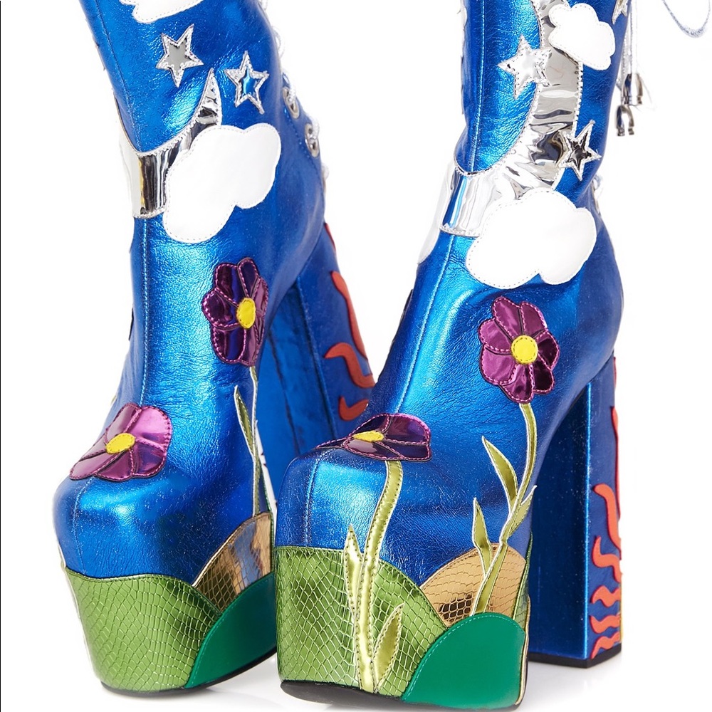 Dolls Kill Landscape boots never worn